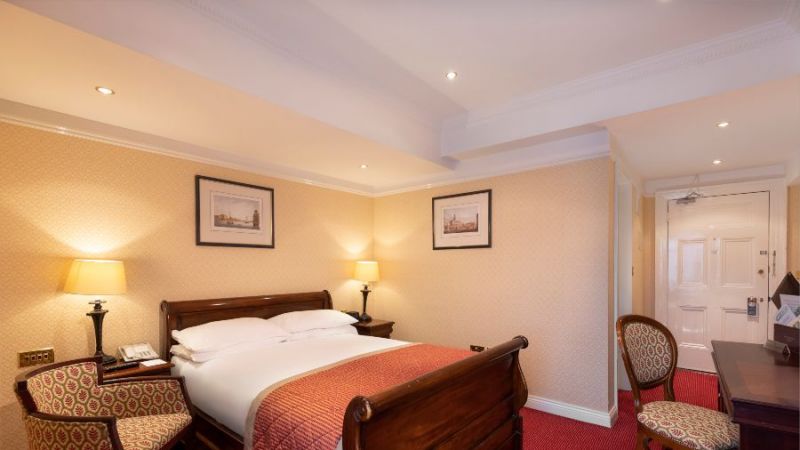 wynns deluxe double room